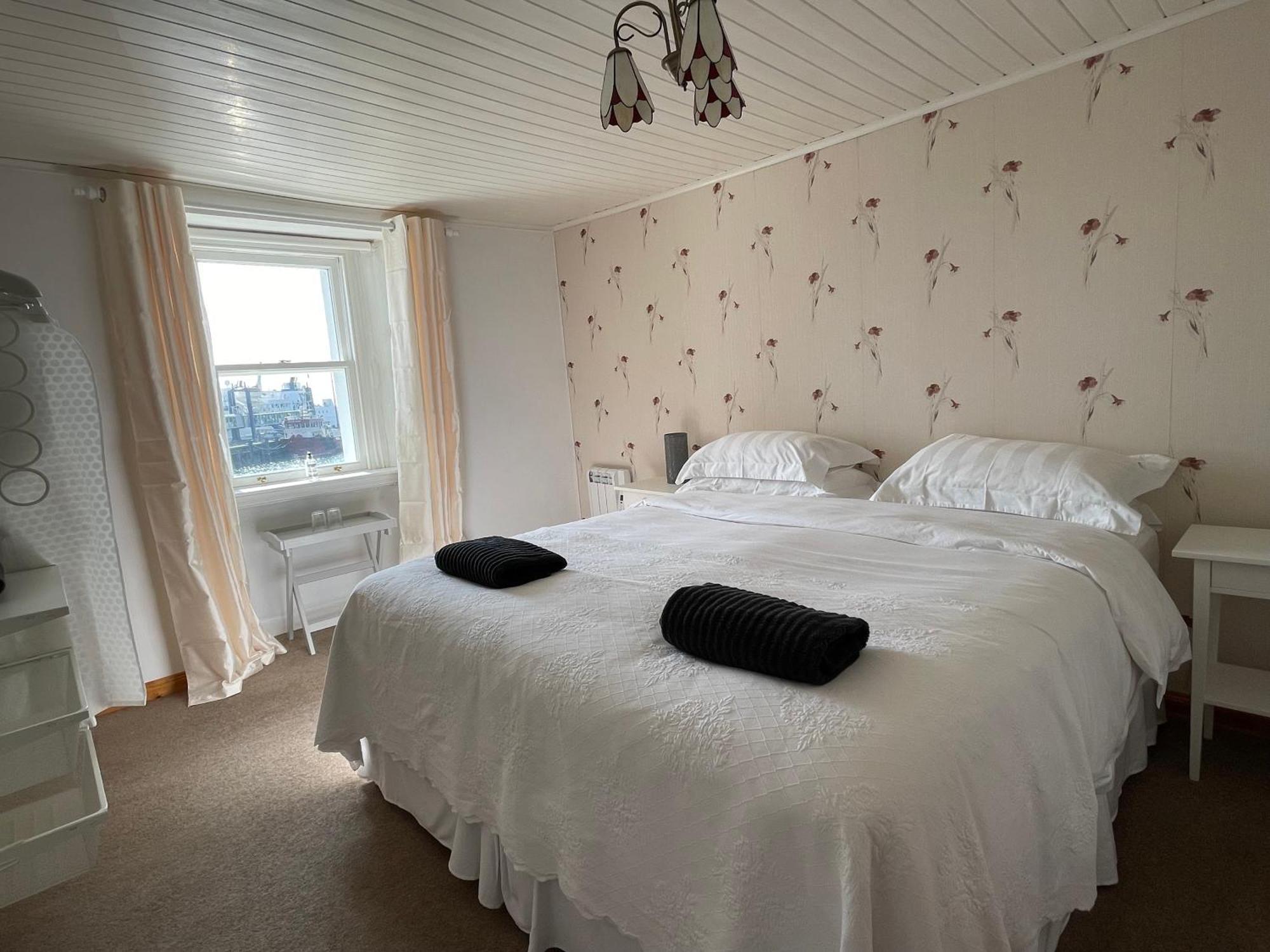 Forty Five, John Street, Stromness, Екстериор снимка