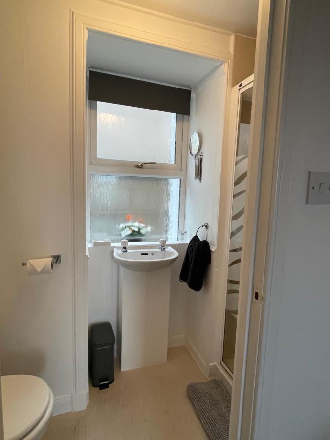 Forty Five, John Street, Stromness, Екстериор снимка