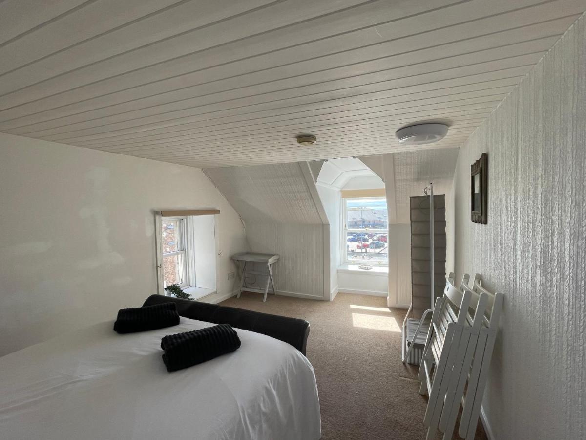 Forty Five, John Street, Stromness, Екстериор снимка